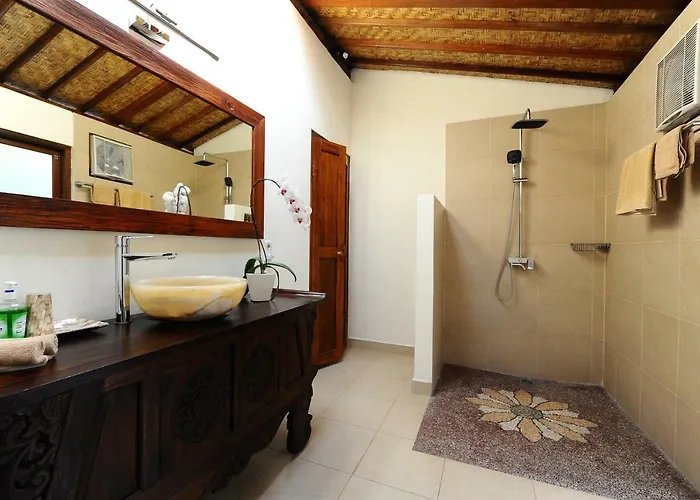 Villa Paradise *